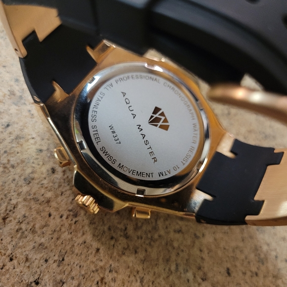 Aqua Master Men's Watch - Picture 9 of 12